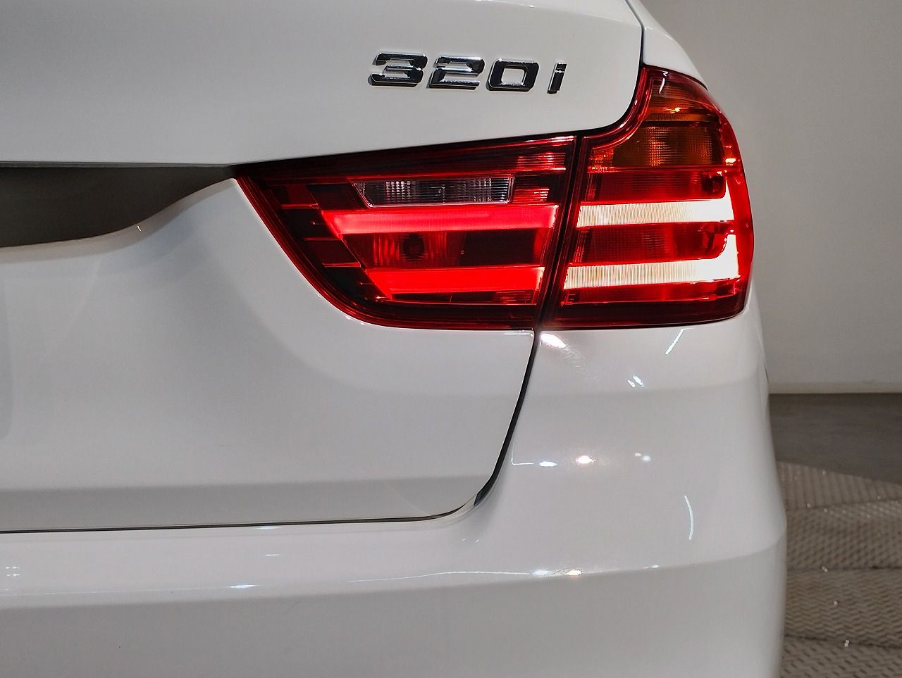 320I GRANTURISMO RHD