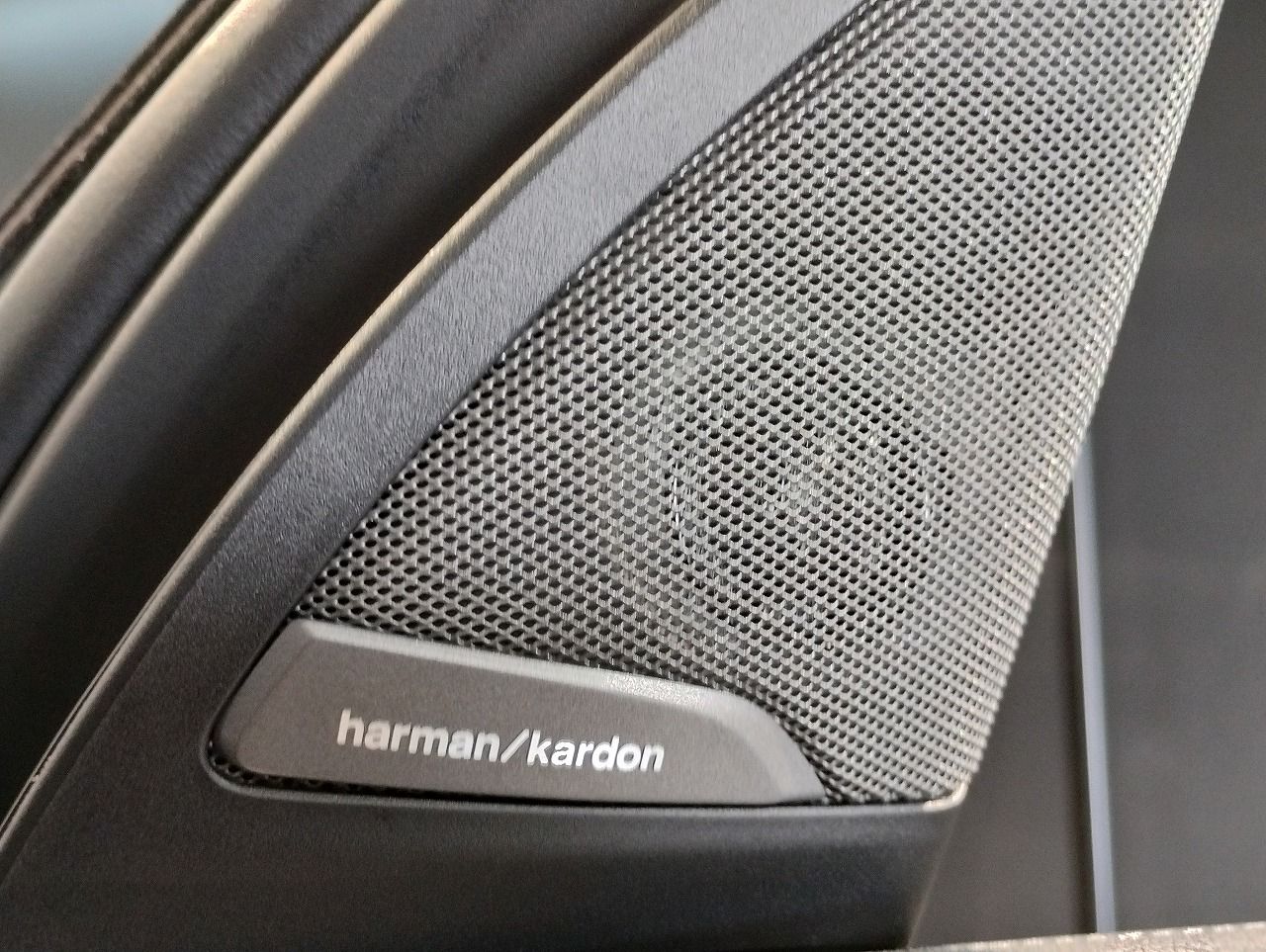 G01 X3 M40d RHD LCI ZA