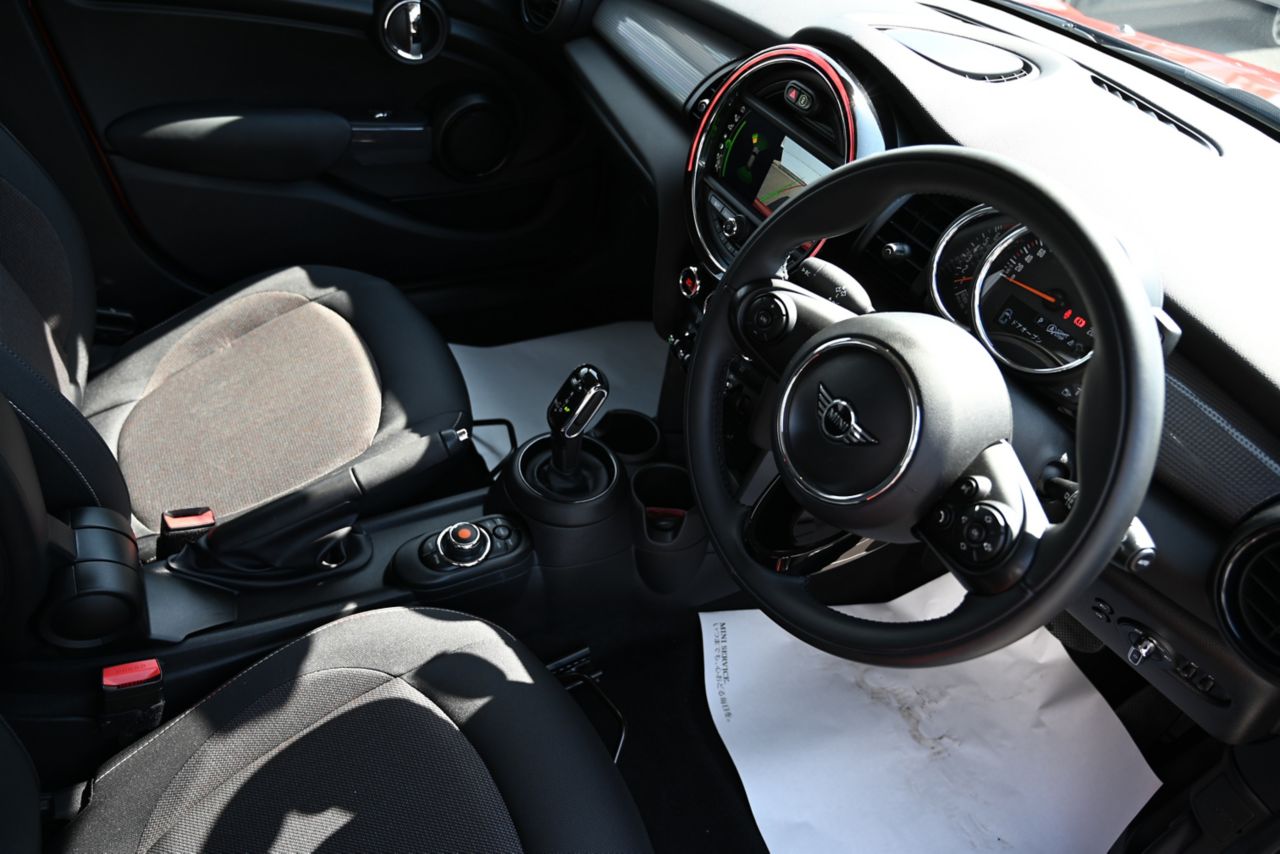 F55 MINI Cooper 5-Door Hatch LCI