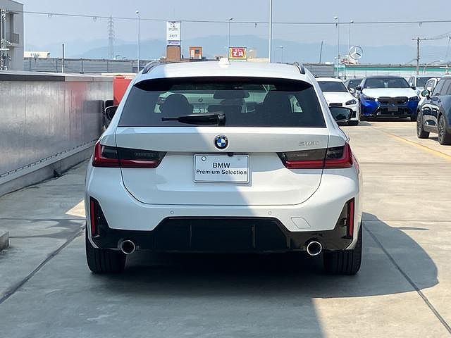 318i Touring RHD