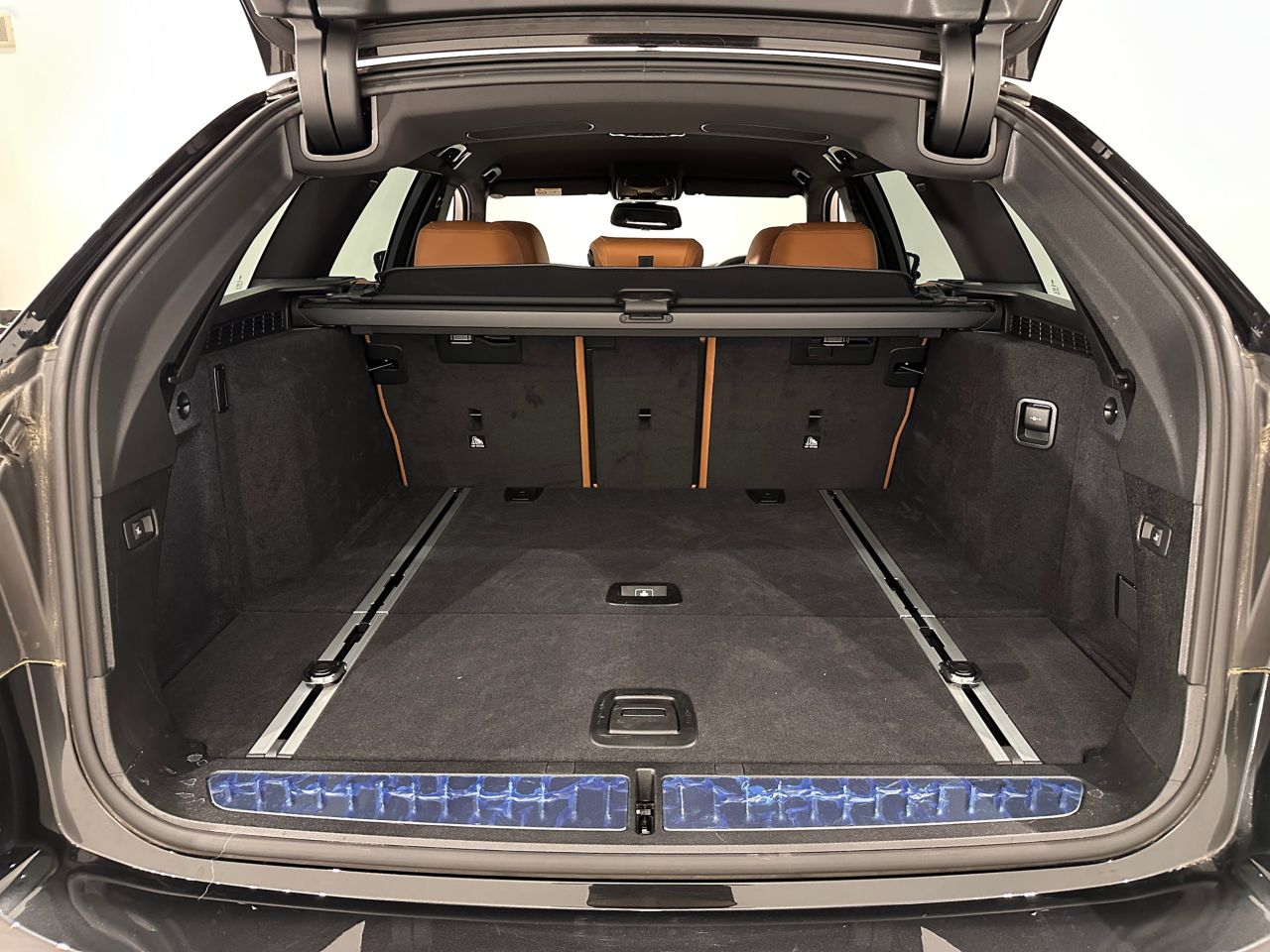 520d xDrive Touring RHD