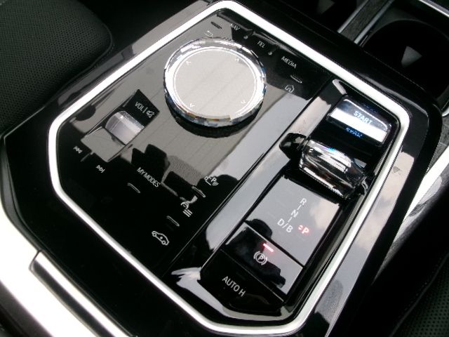 BMW i7 eDrive50 Sedan RHD