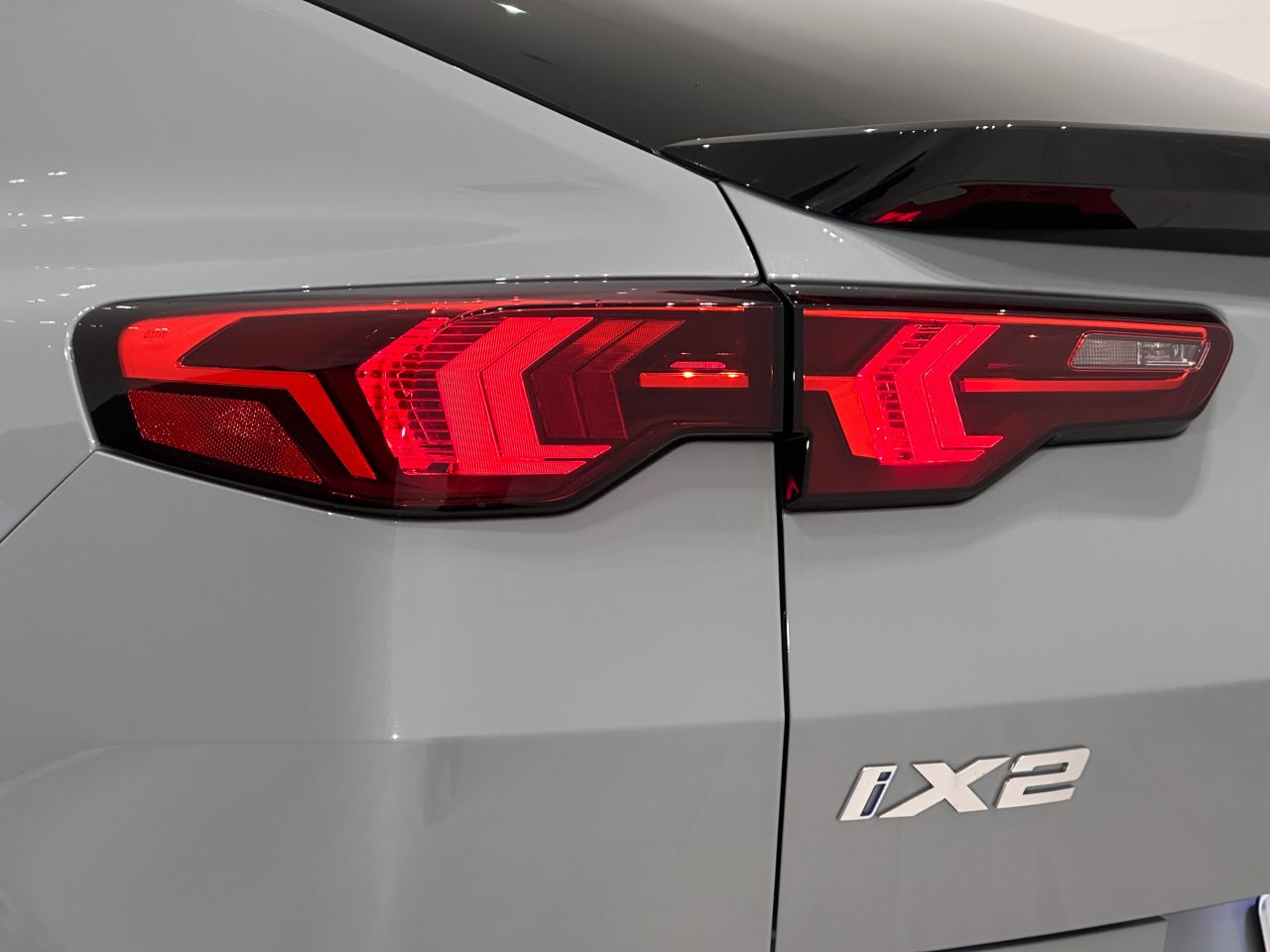 iX2 xDrive30 MSP
