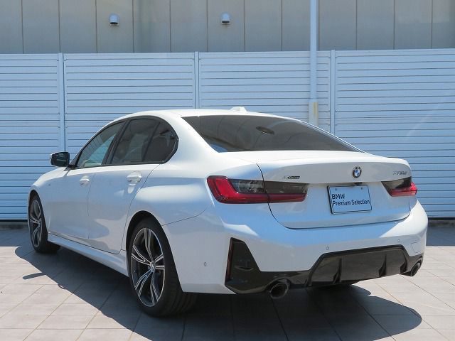 320d xDrive Berline RHD