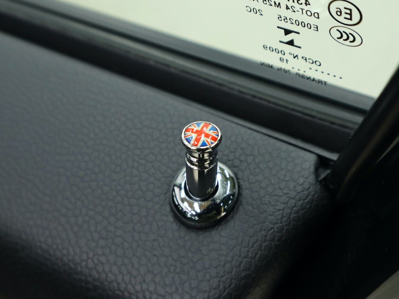 F55 COOPER S D(AT)