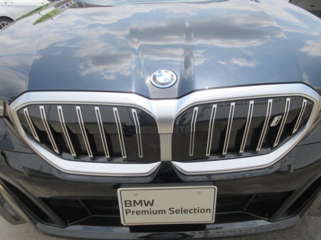 BMW i5 eDrive40 M Sport RHD