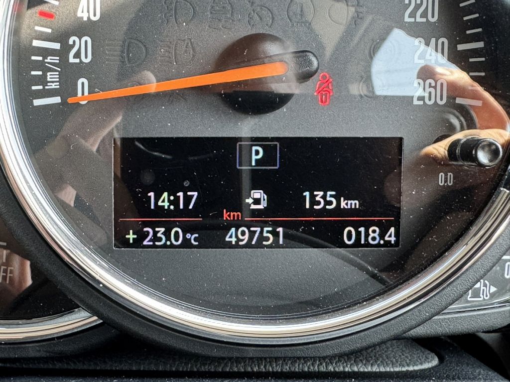 F55 COOPER S D(AT)