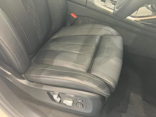 X7 xDrive40d RHD US