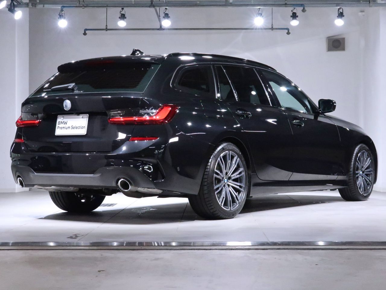 G21 320d xDrive Touring RHD