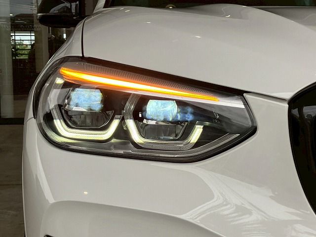 X4 M RHD
