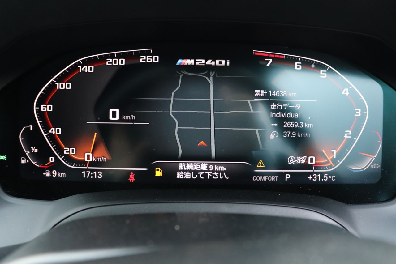 M240i xDrive Coupé RHD
