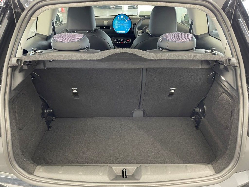 F66 MINI Cooper C 3Dr