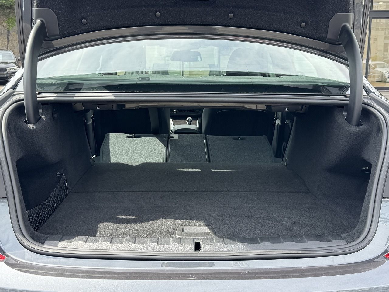 G20 330e Saloon RHD MX