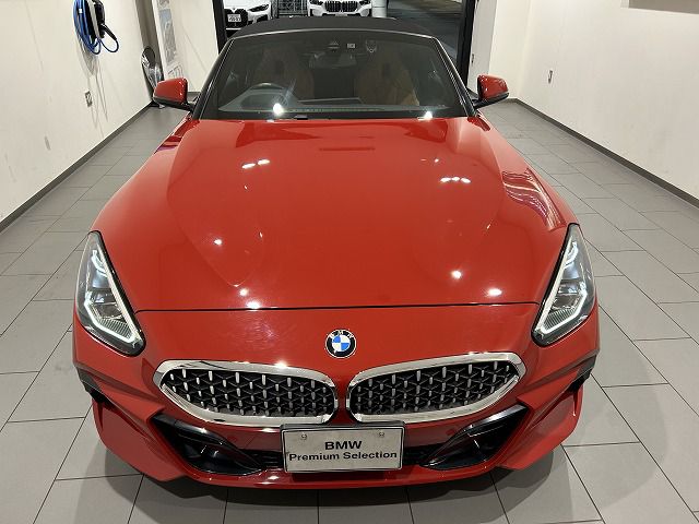 G29 z4 sDrive20i RHD