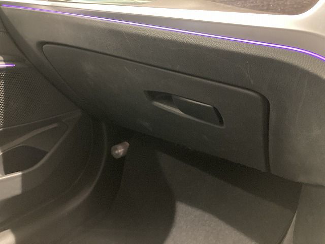 G20 320d xDrive RHD Saloon