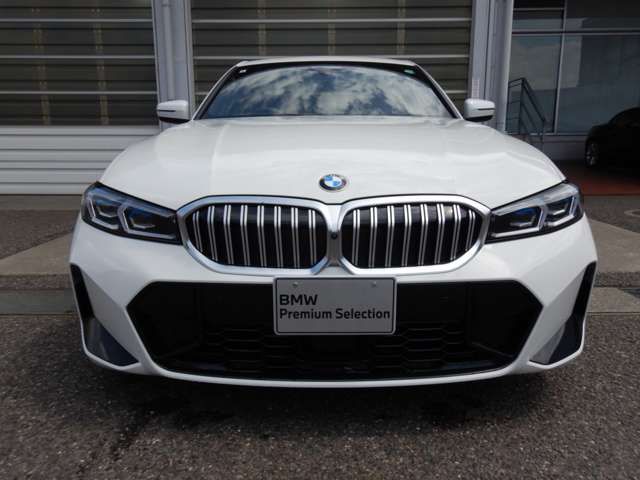 320d xDrive Berline RHD