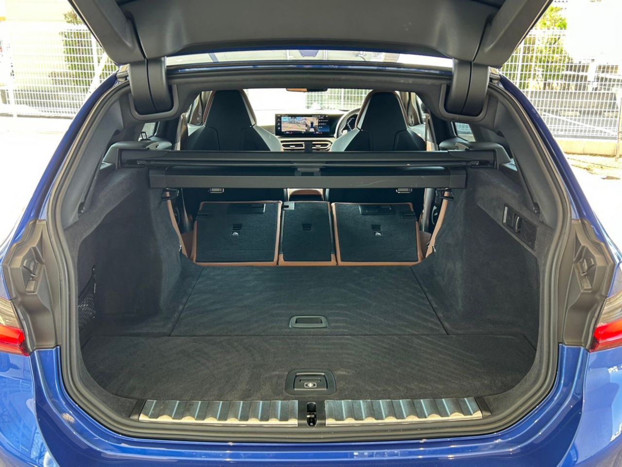 G21 M340i xDrive Touring LCI RHD