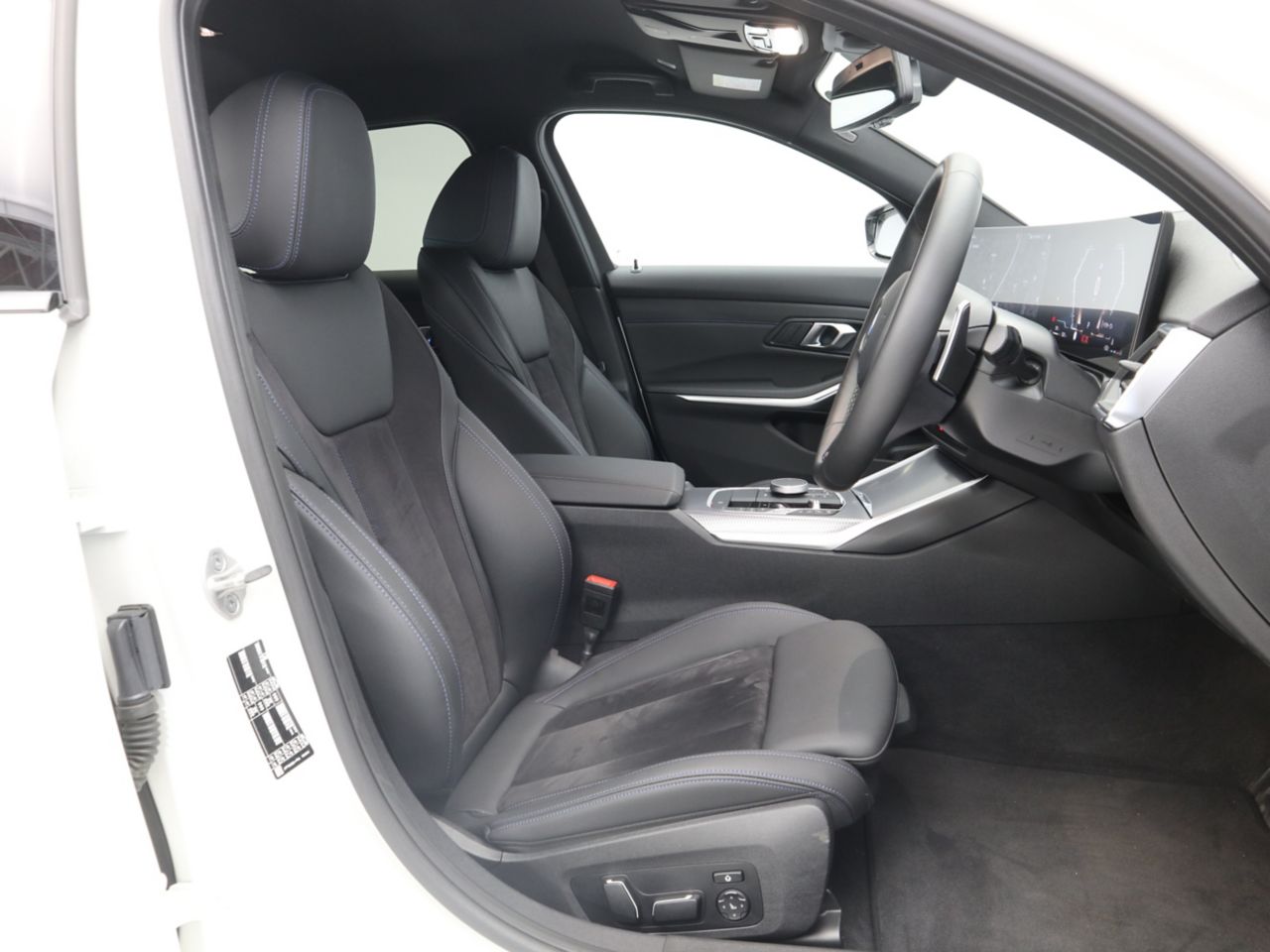 G21 320i Touring LCI RHD