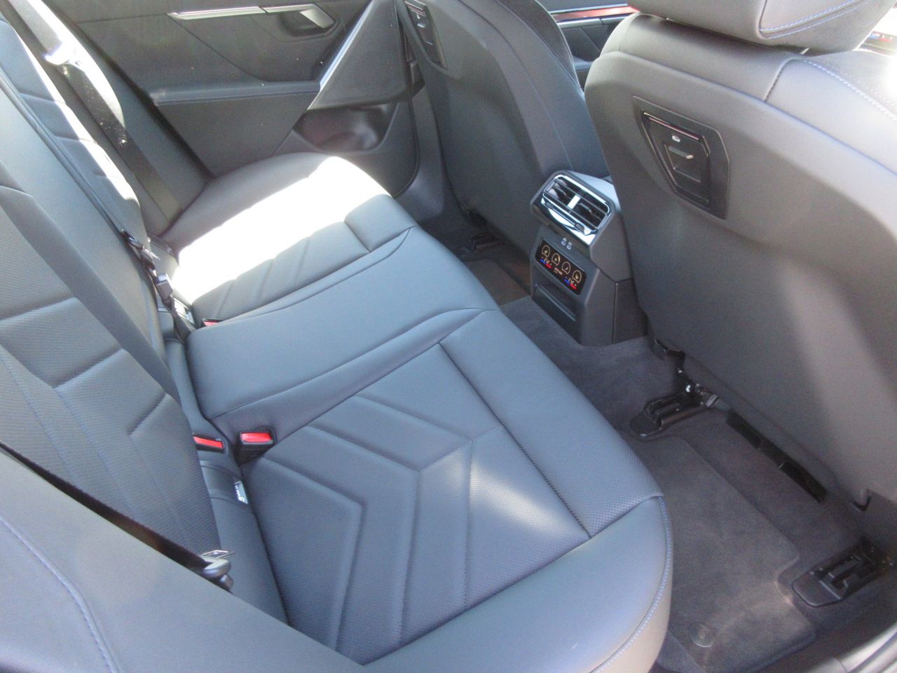 520i Sedan RHD