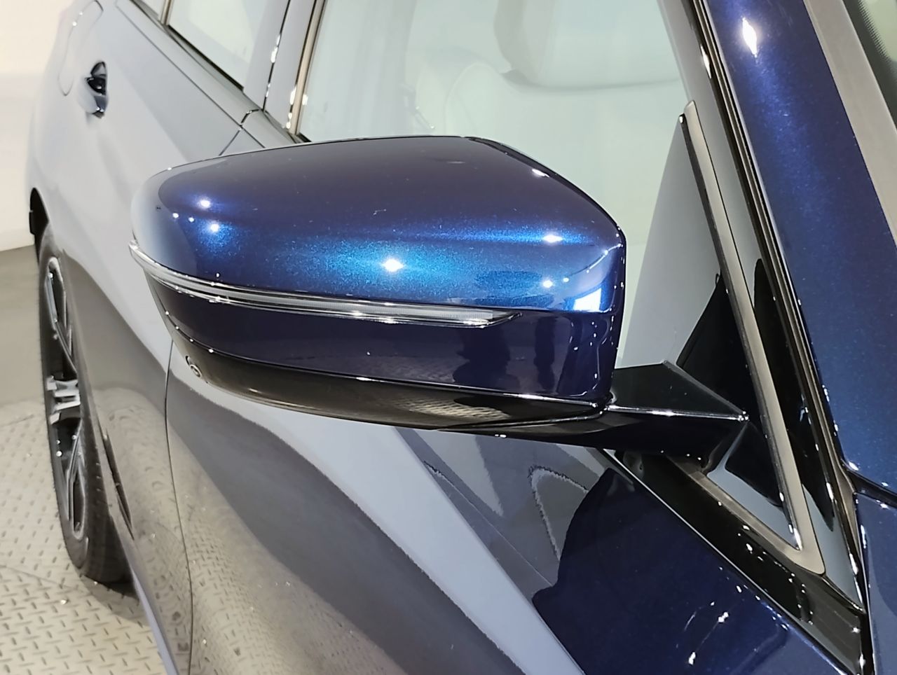 320d xDrive Berline RHD