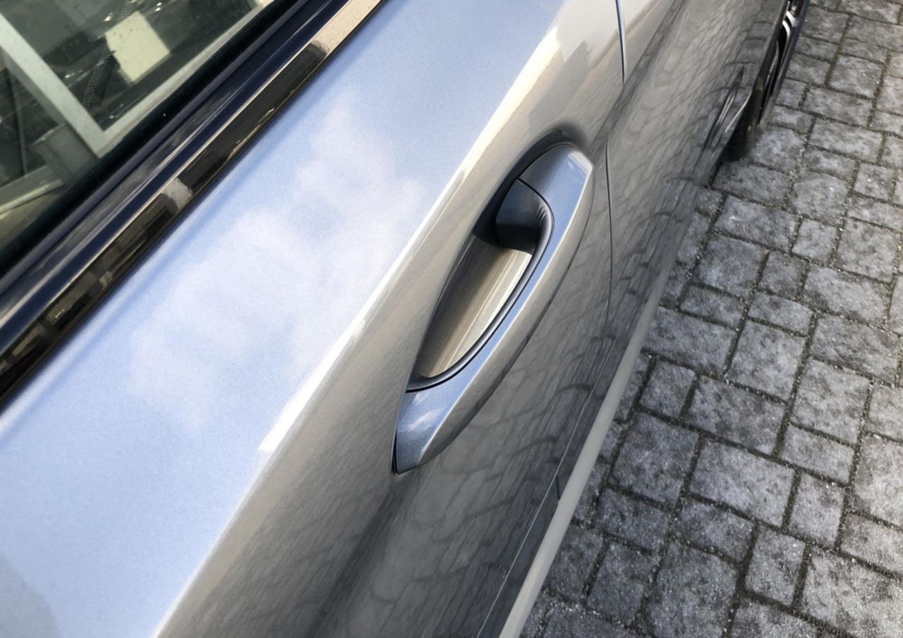 520d xDrive Sedan RHD