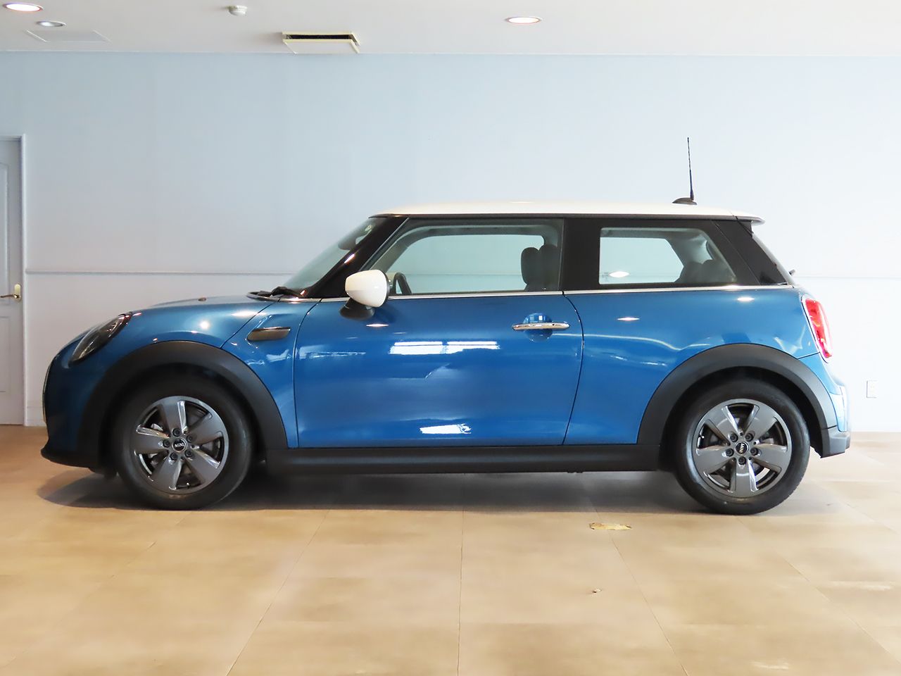 MINI Cooper F56 RHD