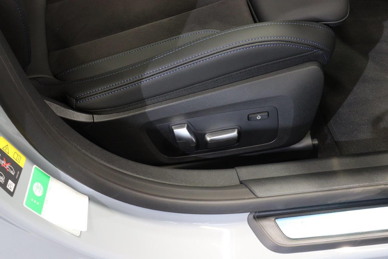 G26 i4 eDrive35 RHD