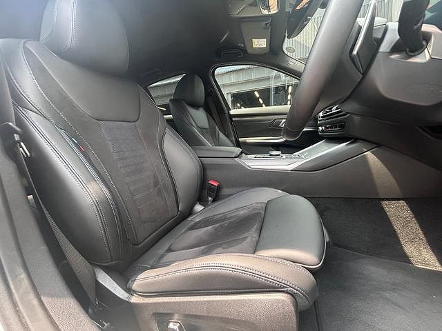 320d xDrive Berline RHD