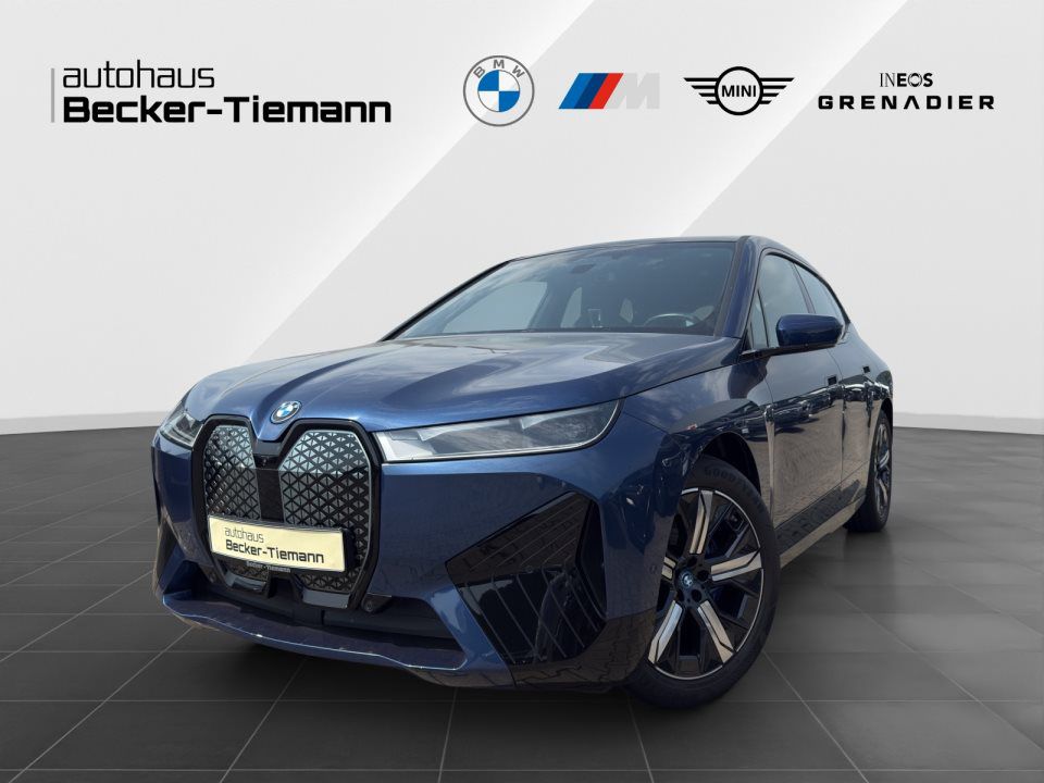 BMW iX