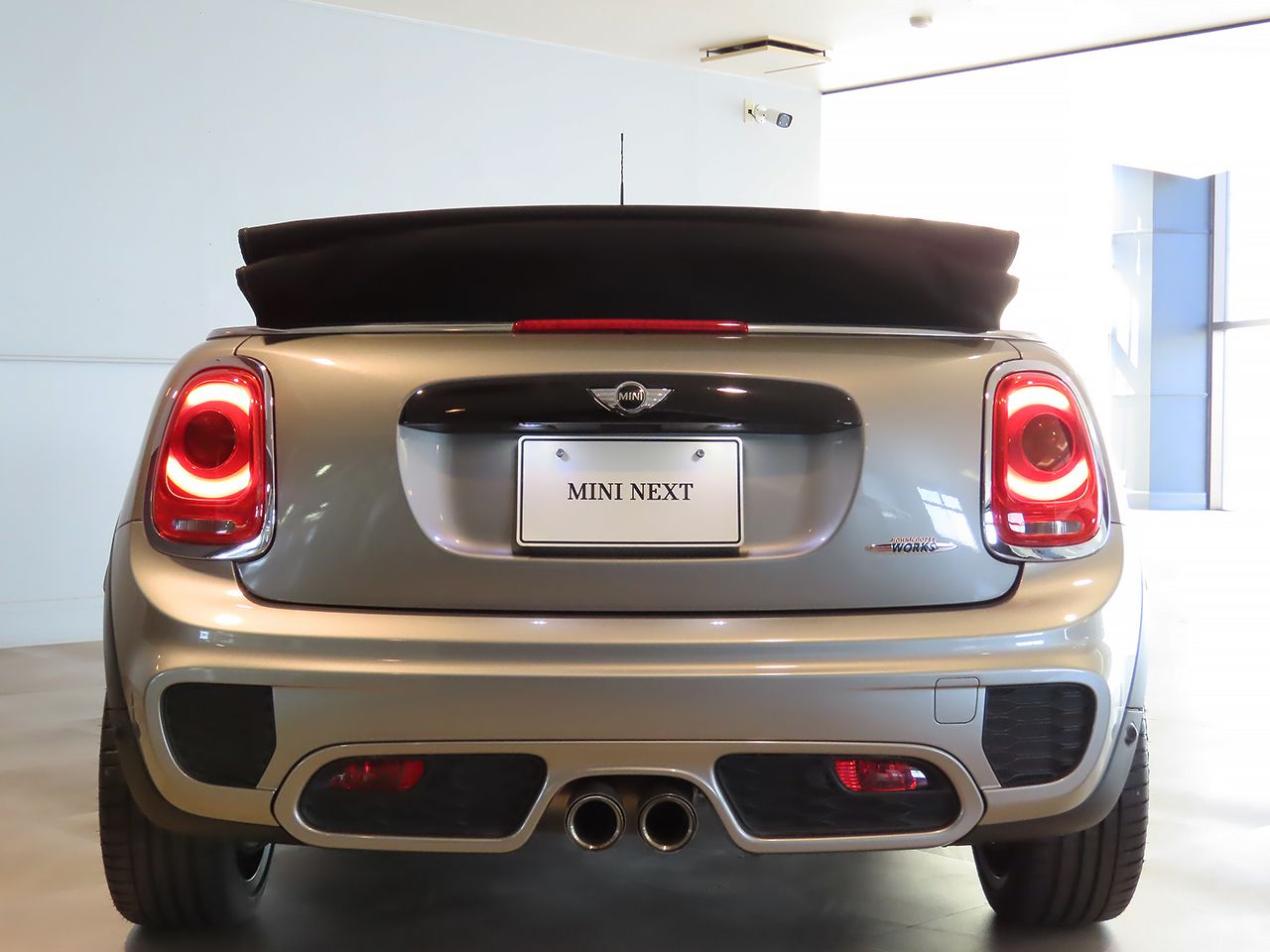 MINI JCW ｺﾝﾊﾞｰﾁﾌﾞﾙ
