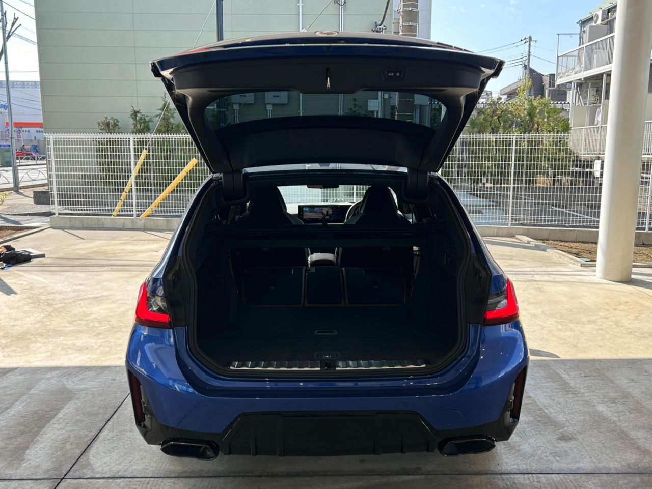 G21 M340i xDrive Touring LCI RHD
