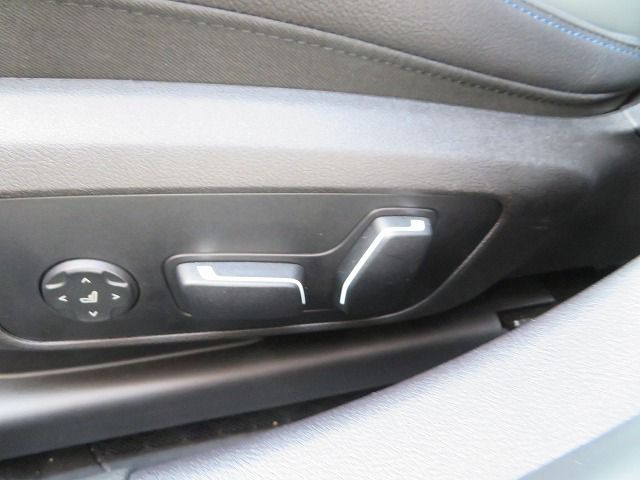 G20 320i Saloon LCI RHD MX