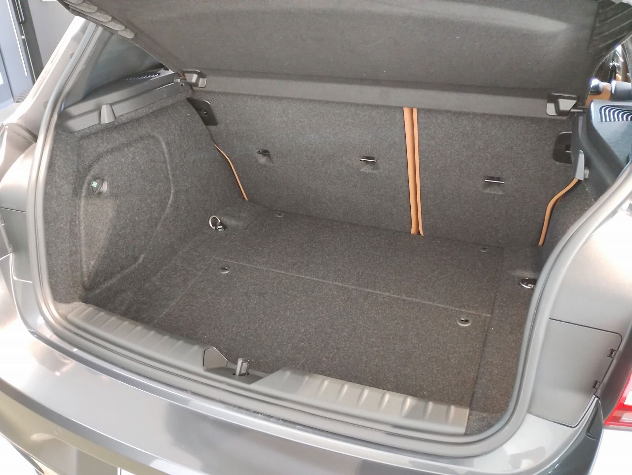 118D 5DOOR RHD
