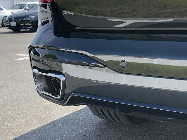 X7 xDrive40d RHD US