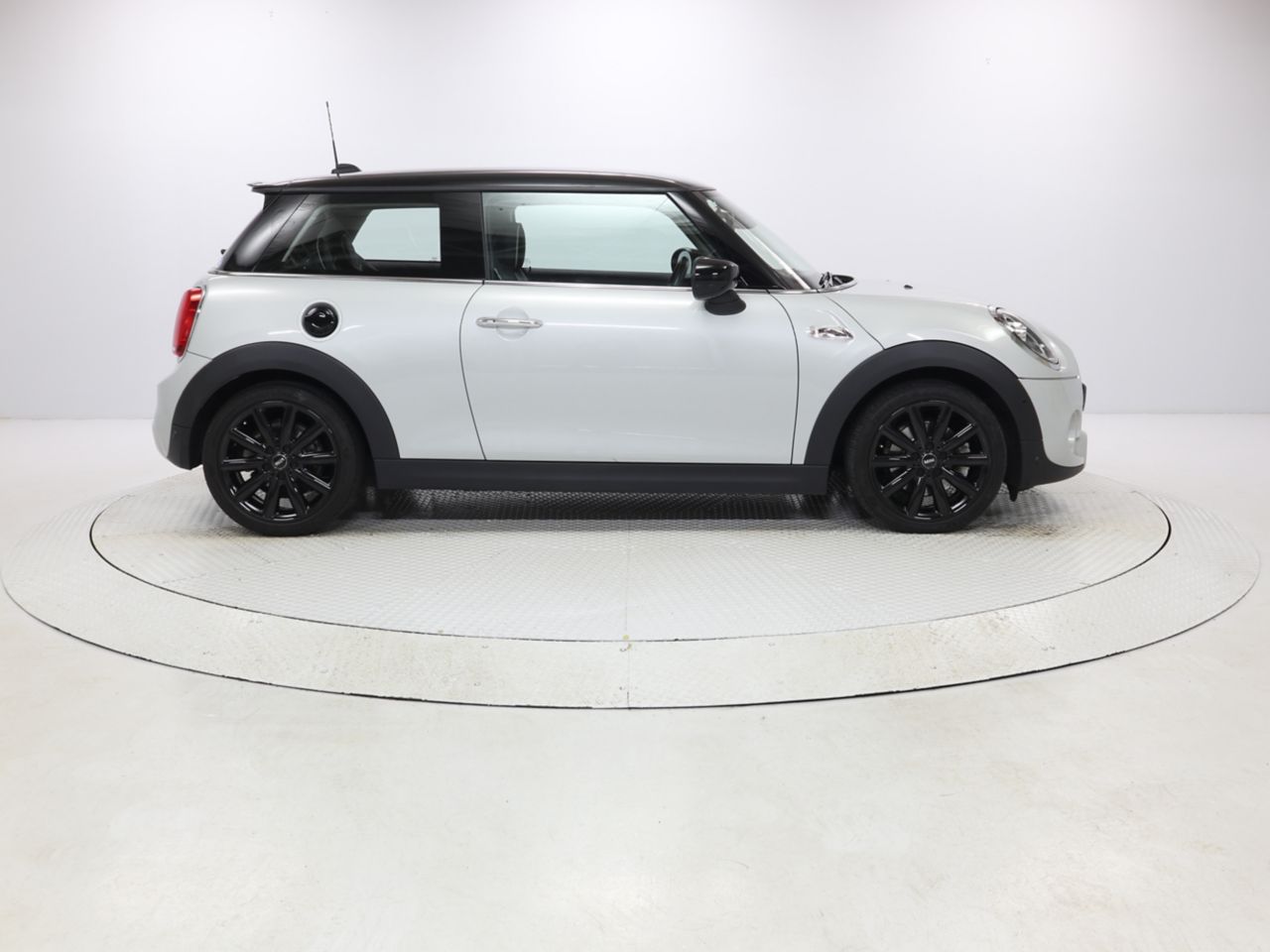 F56 MINI Cooper S 3-Door Hatch LCI