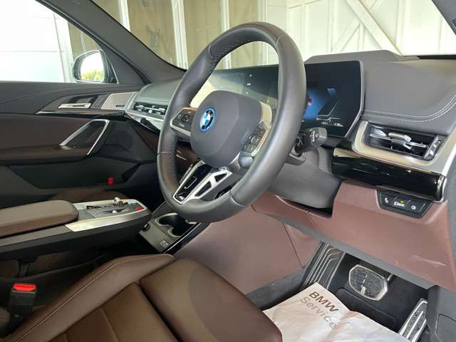 U11 iX1 xDrive30