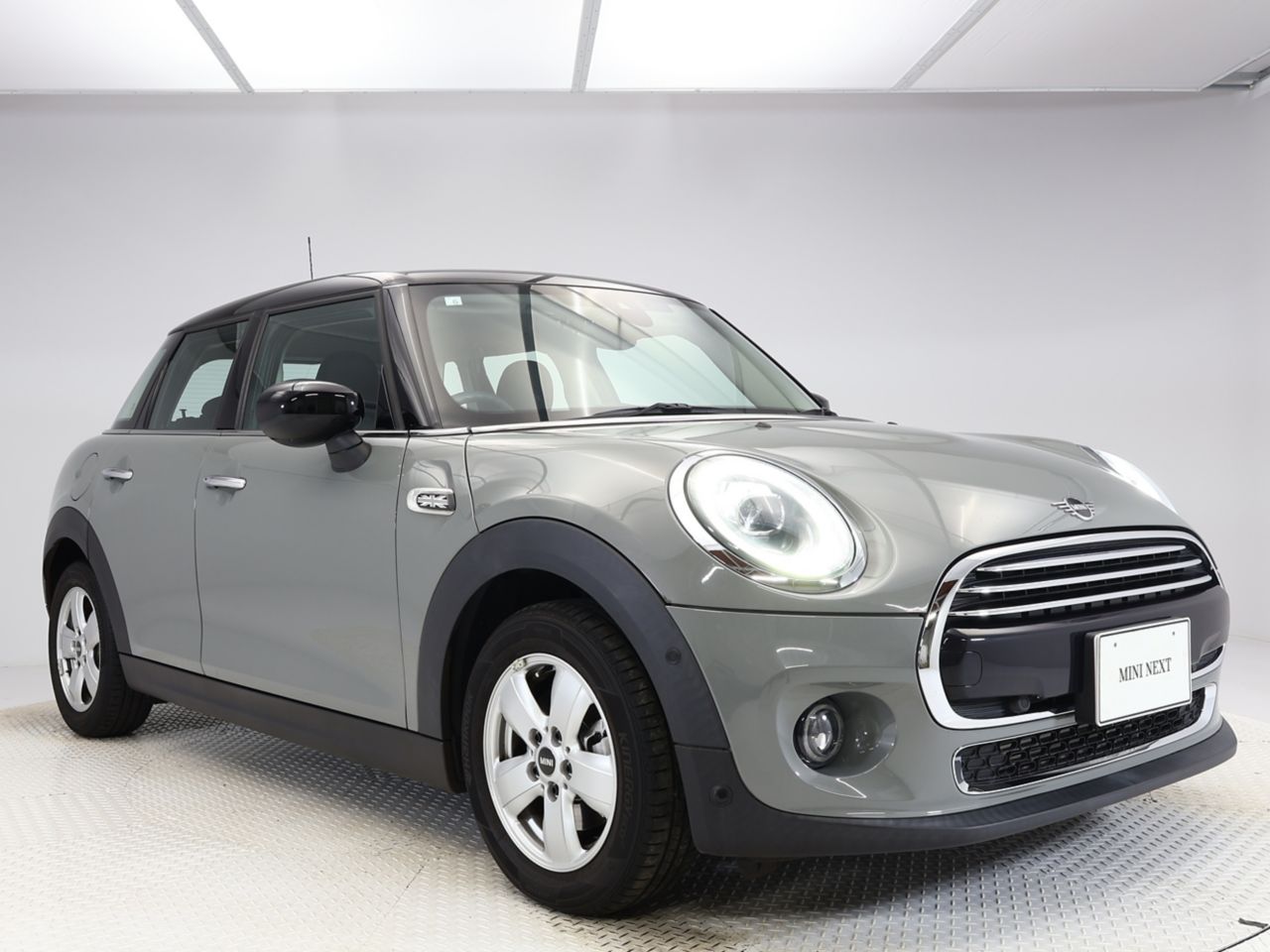 F55 COOPER D (AT)