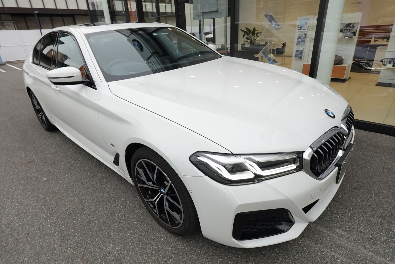 520d xDrive Sedan RHD