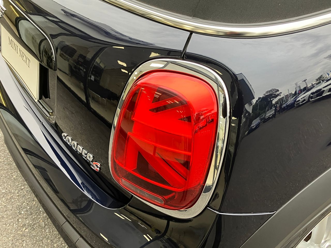 MINI Cooper S Convertible RHD