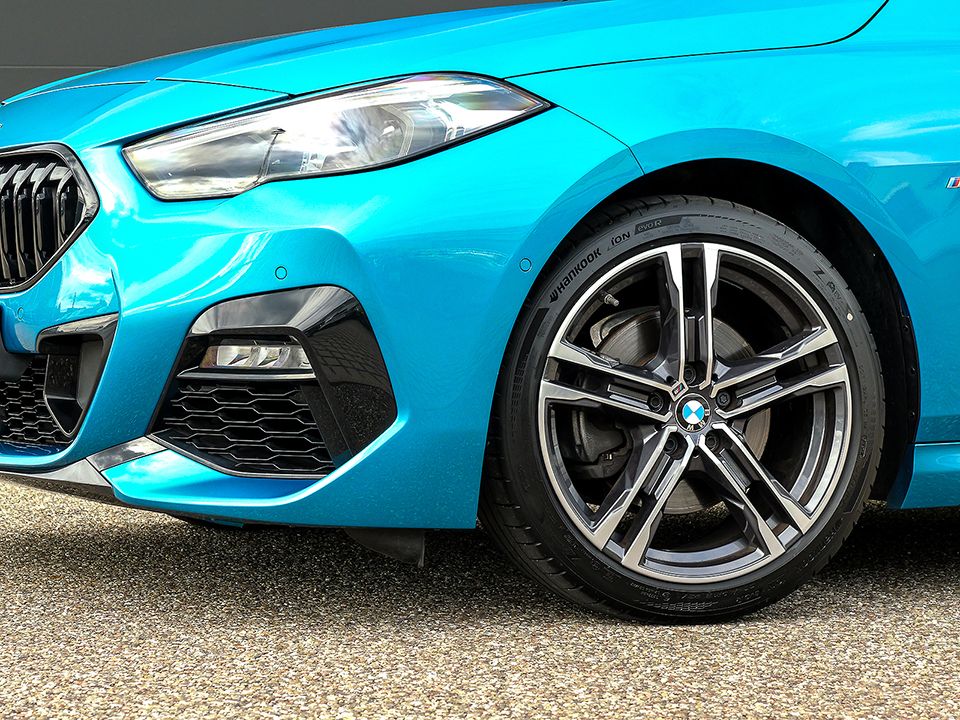 BMW 218