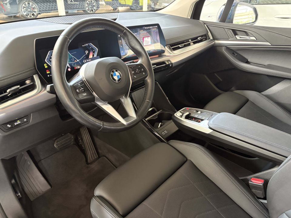 BMW 218