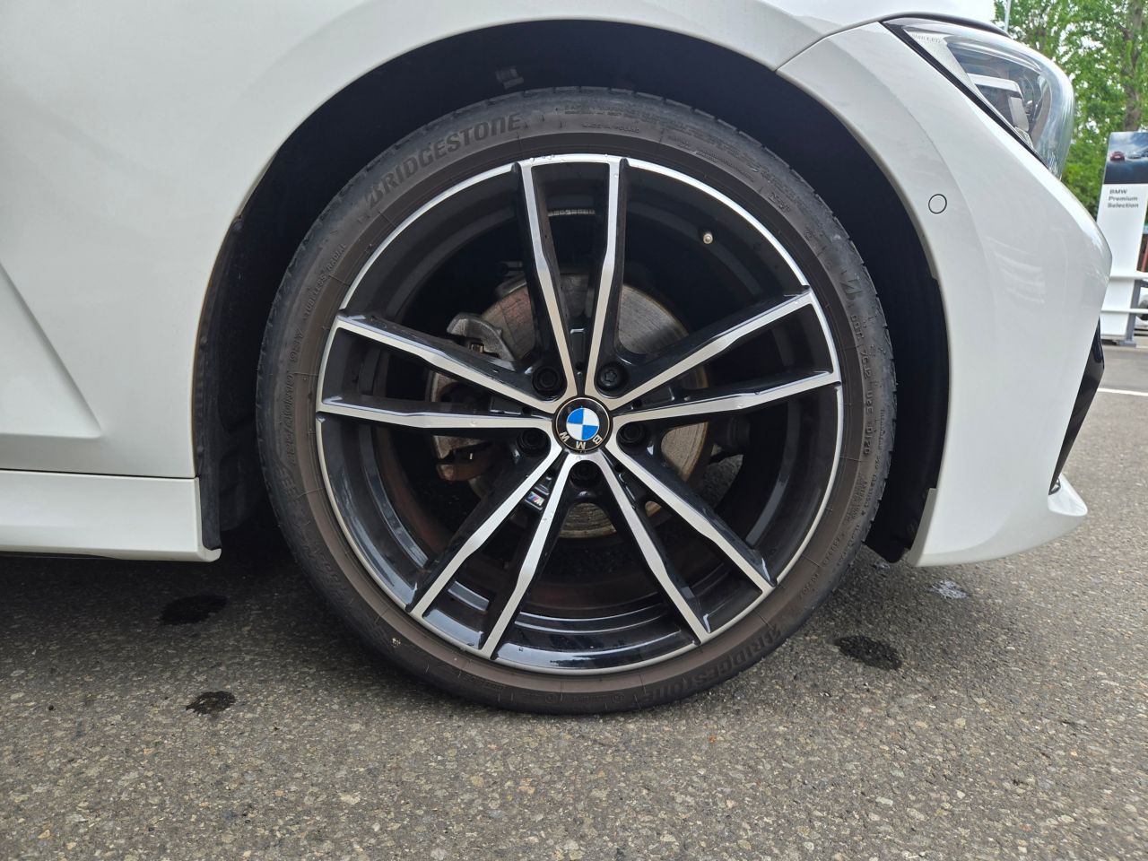 G20 320d xDrive RHD Saloon