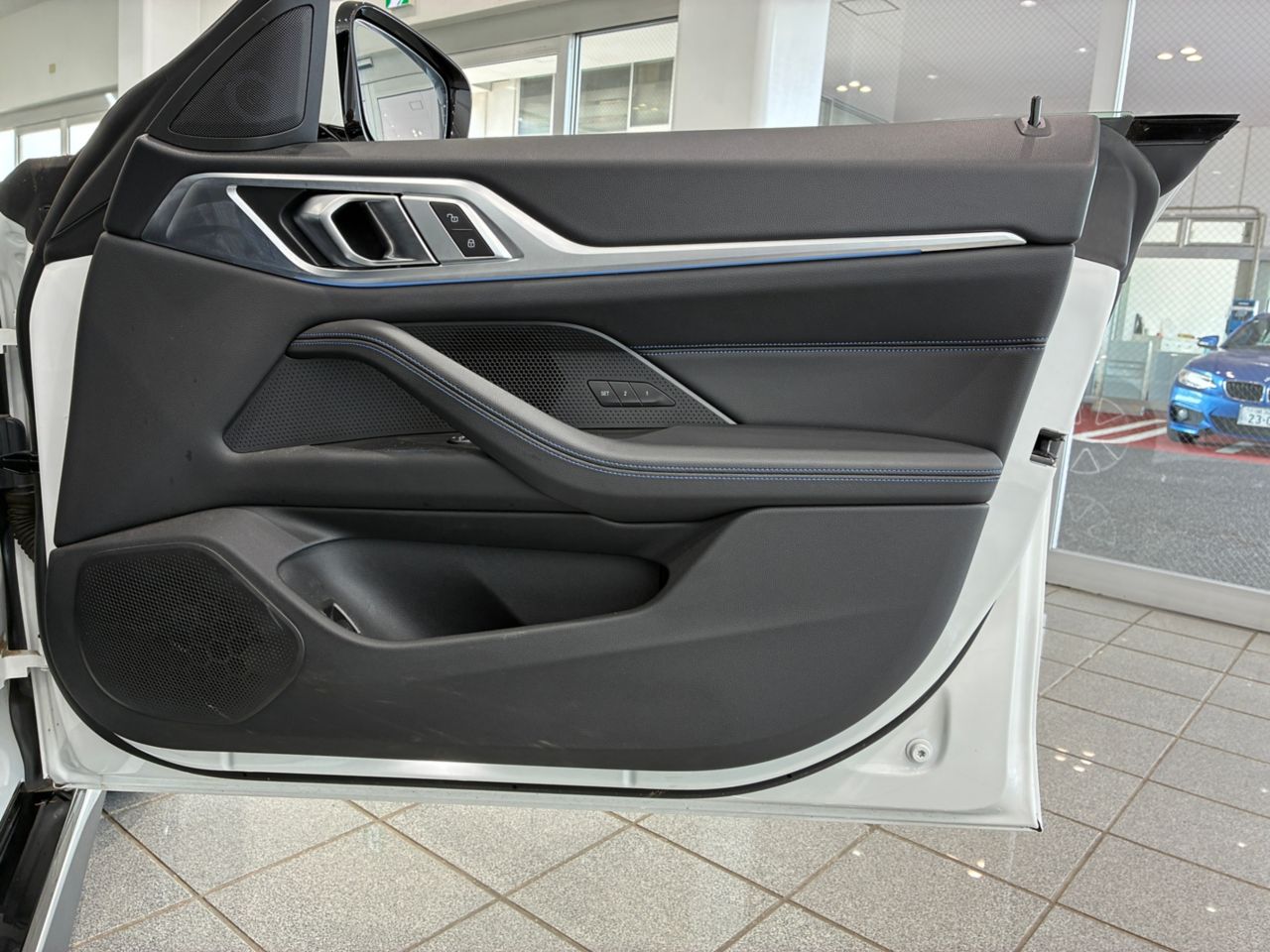 G26 i4 eDrive40 RHD