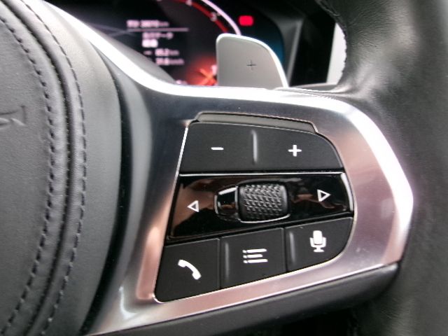 G20 320d xDrive RHD Saloon