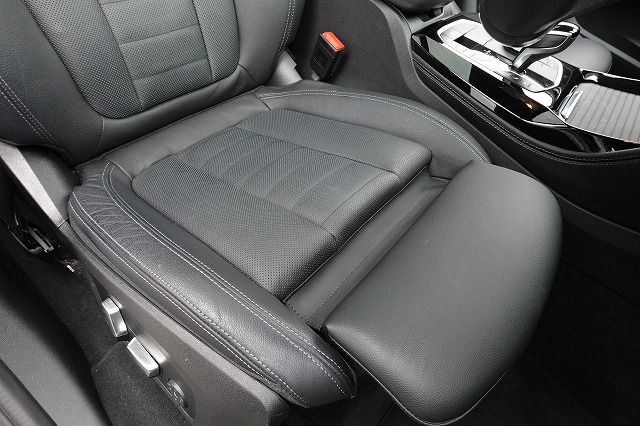 X4 xDrive20d RHD