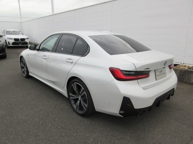 320d xDrive Berline RHD
