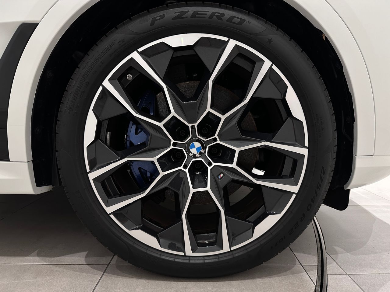 X7 xDrive40d RHD US