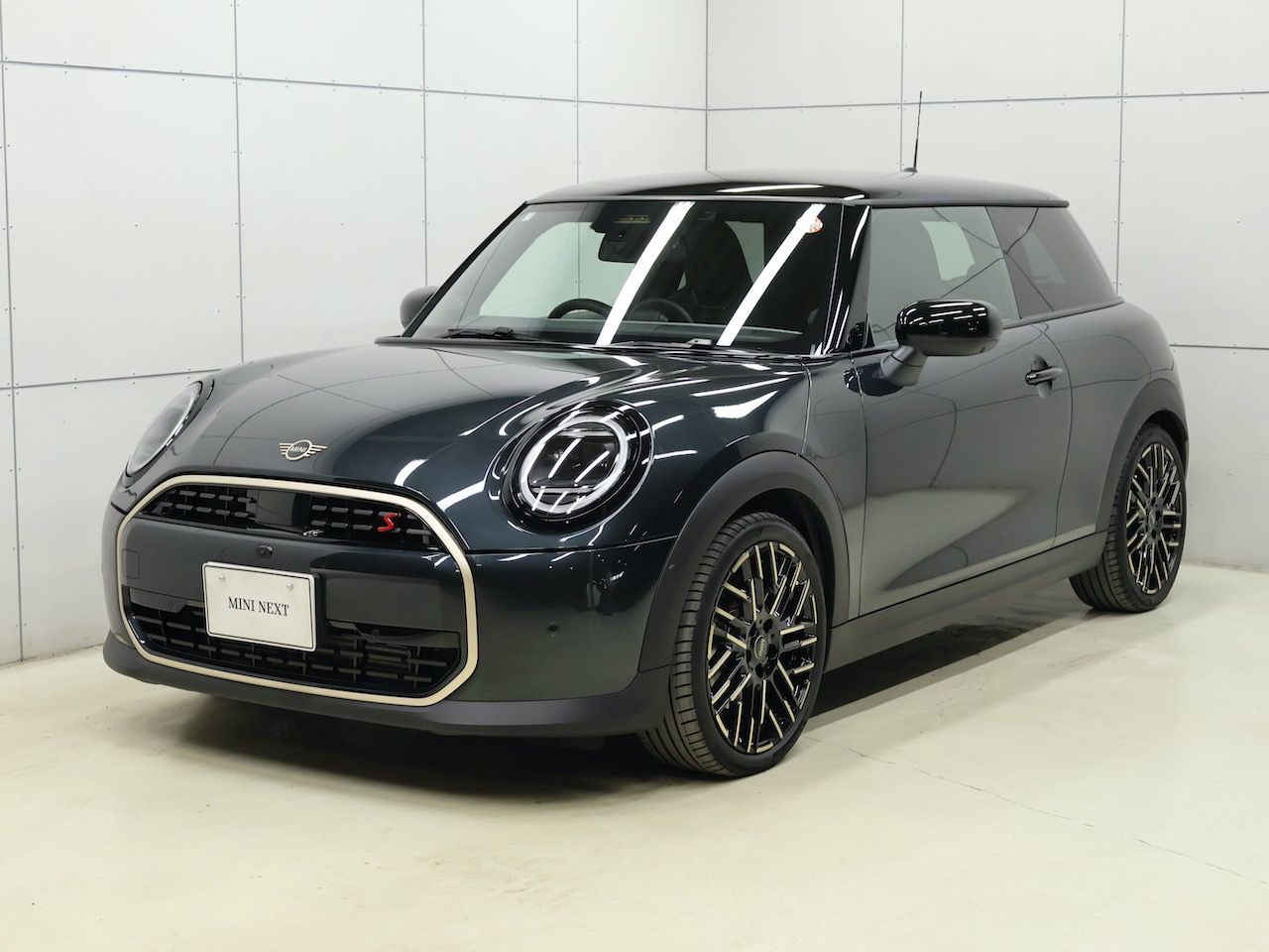 F66 MINI Cooper S 3Dr