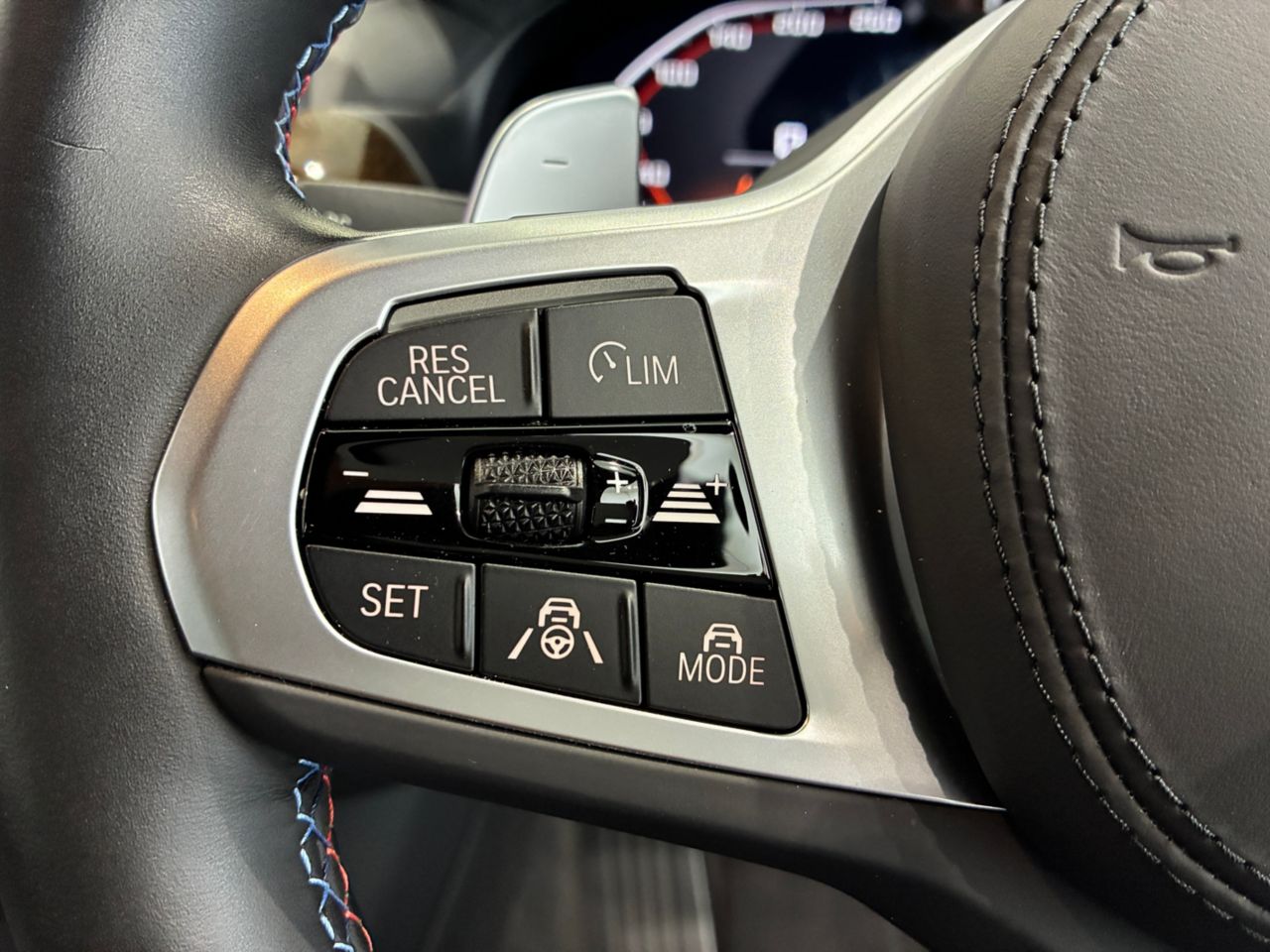 G01 X3 M40i RHD LCI ZA
