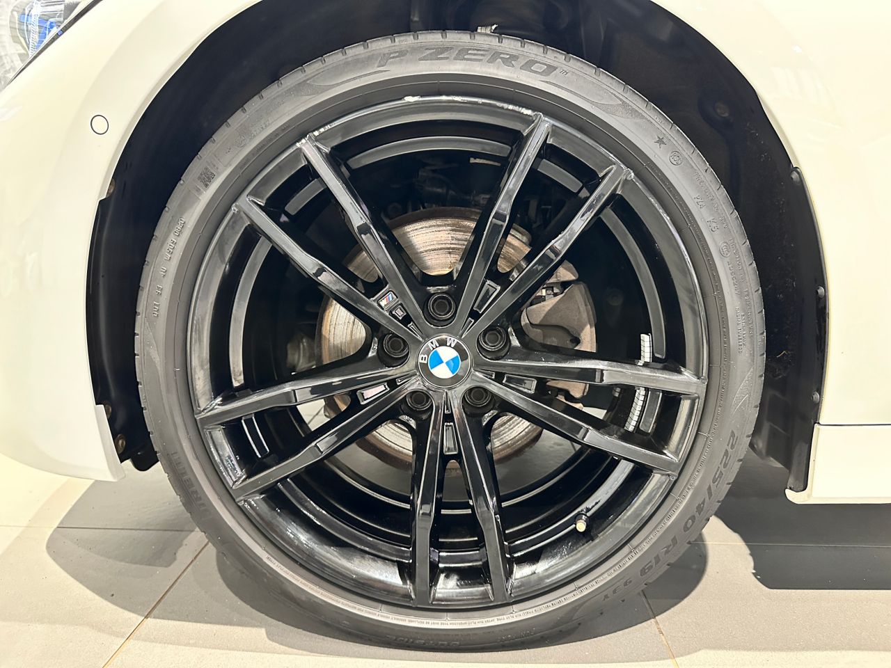 G20 320d xDrive RHD Saloon